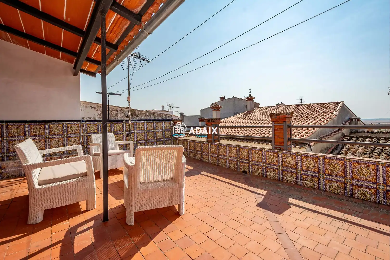 Terrasse von Einfamilien-Reihenhaus zum Verkauf in Brozas mit Terrasse, Abstellraum und Balkon