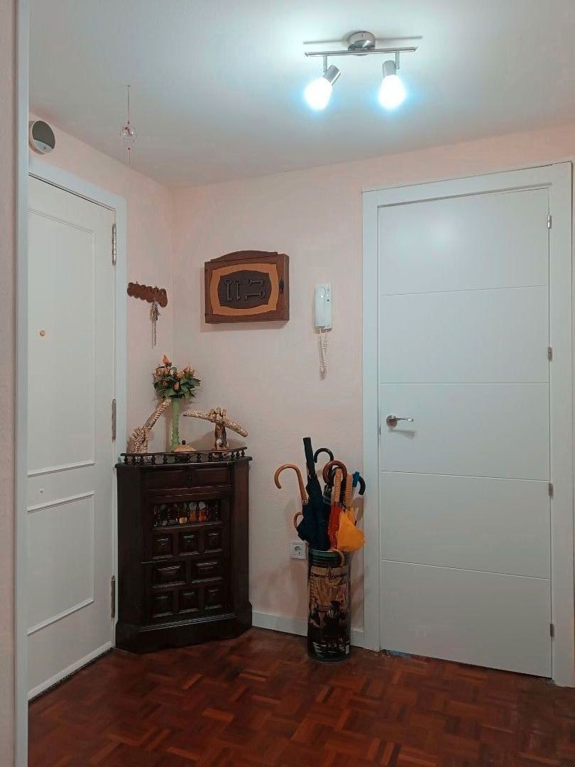 Flat for sale in Calle del Ginebro, Orcasur - 12 de Octubre