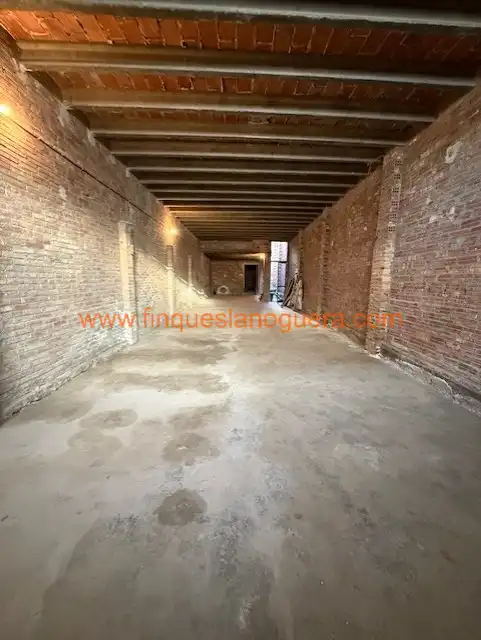Casa adosada en venta en Menàrguens con Balcón