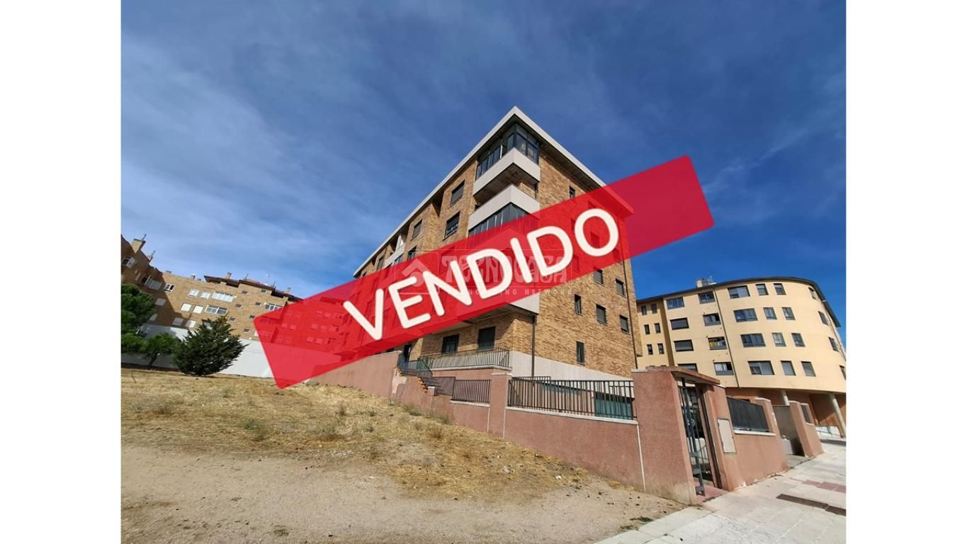 Vista exterior de Pis en venda en Ávila Capital amb Calefacció i Terrassa