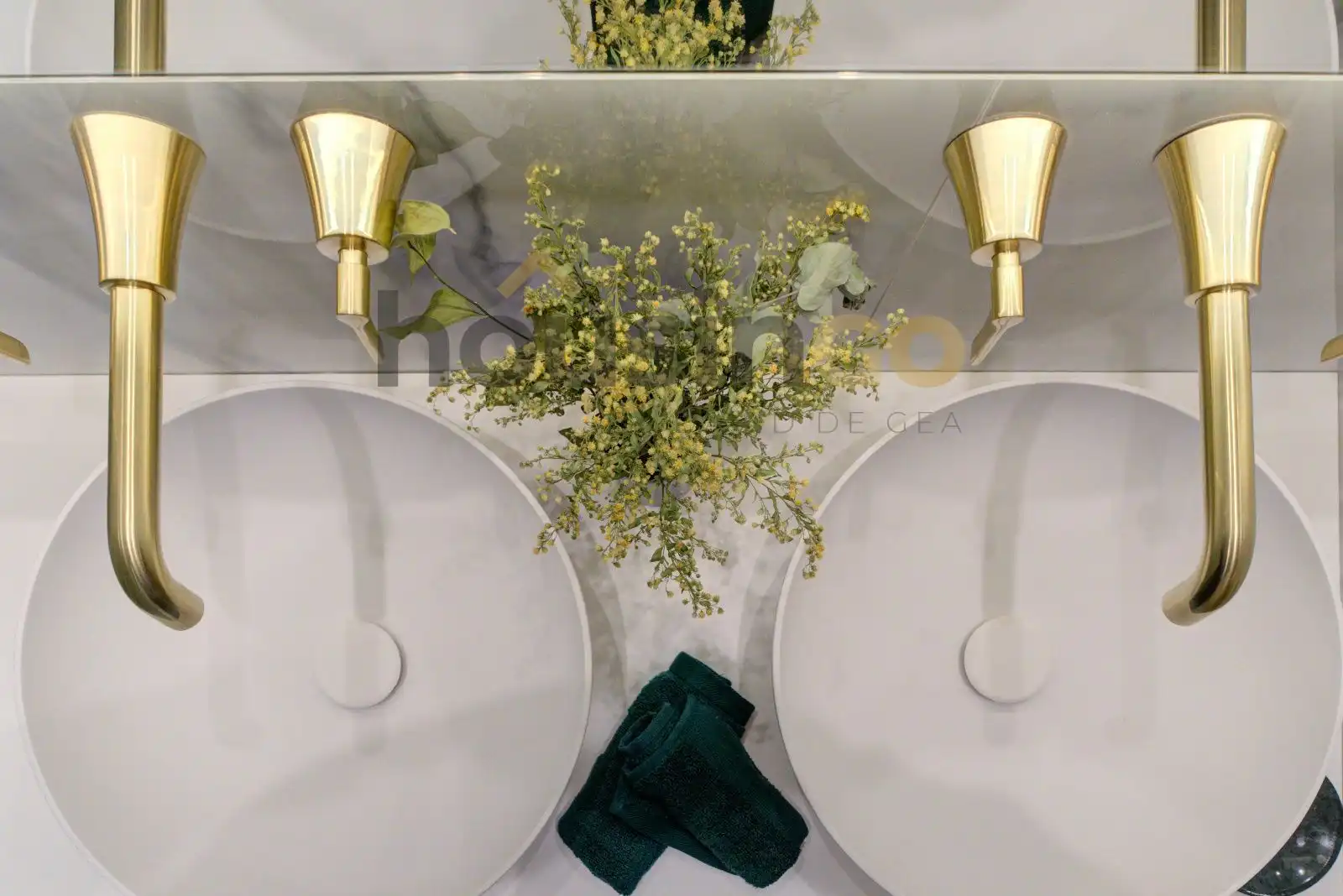Bathroom of Flat for sale in Madrid  with Air Conditioner, Heating and Terrace