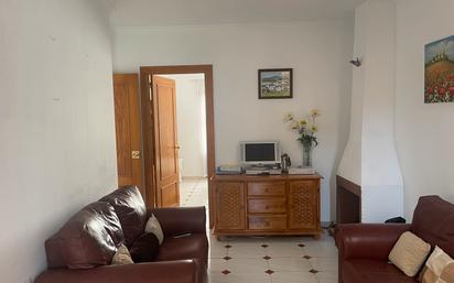 Living room of House or chalet for sale in Yunquera  with Terrace and Balcony