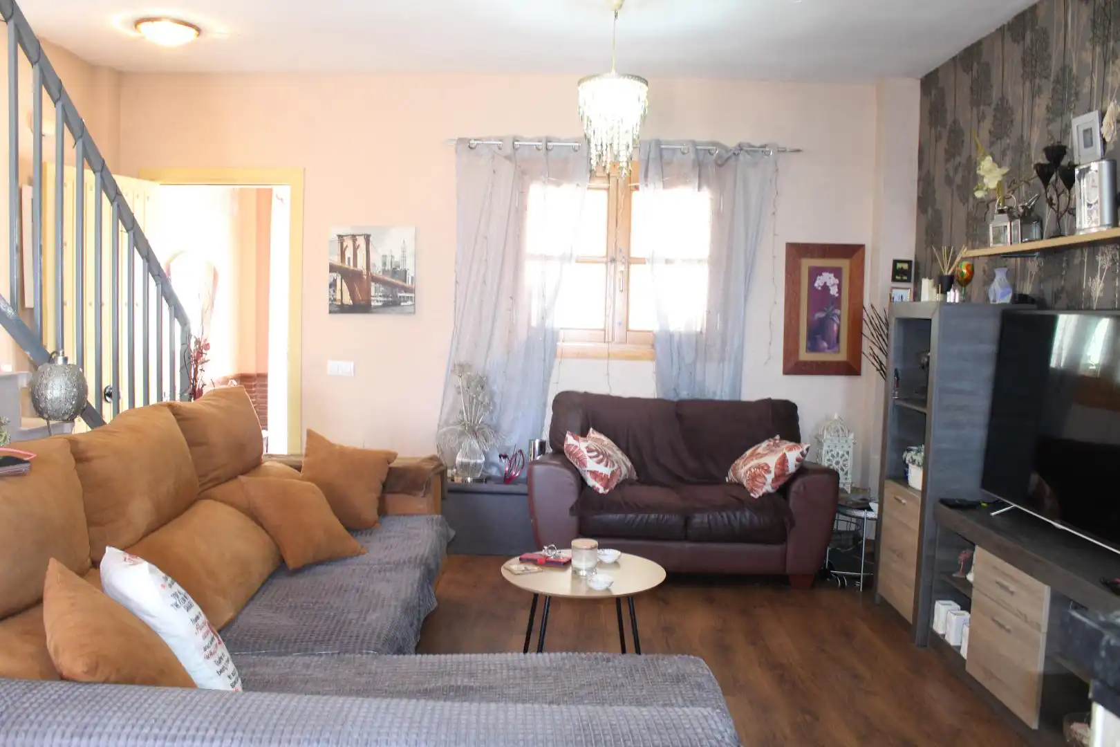 Sala de estar de Casa adosada en venta en Enix con Aire acondicionado, Calefacción y Jardín privado