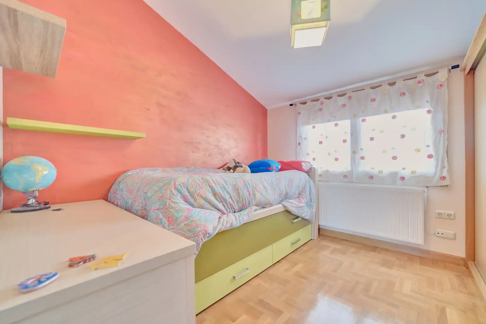 Habitación de Casa adosada en venta en Olite / Erriberri con Calefacción, Jardín privado y Parquet