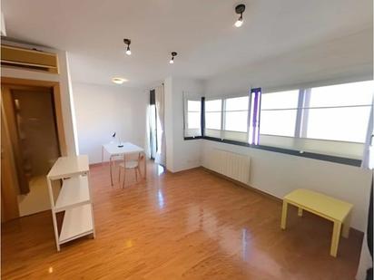 Sala d'estar de Loft en venda en Vilafranca del Penedès amb Moblat, Forn i Rentadora