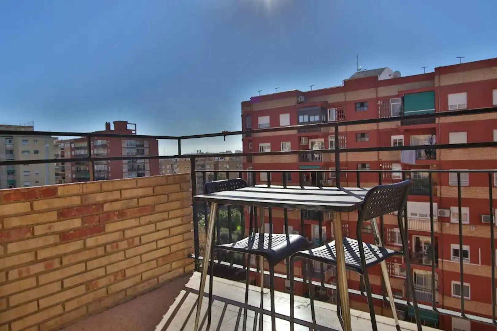Terraza de Piso para compartir en Valencia con Aire acondicionado, Calefacción y Lavadora