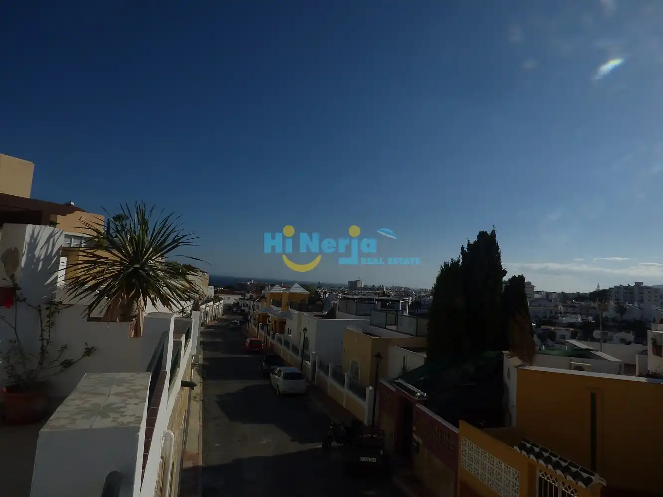 Vista exterior de Àtic en venda en Nerja amb Terrassa