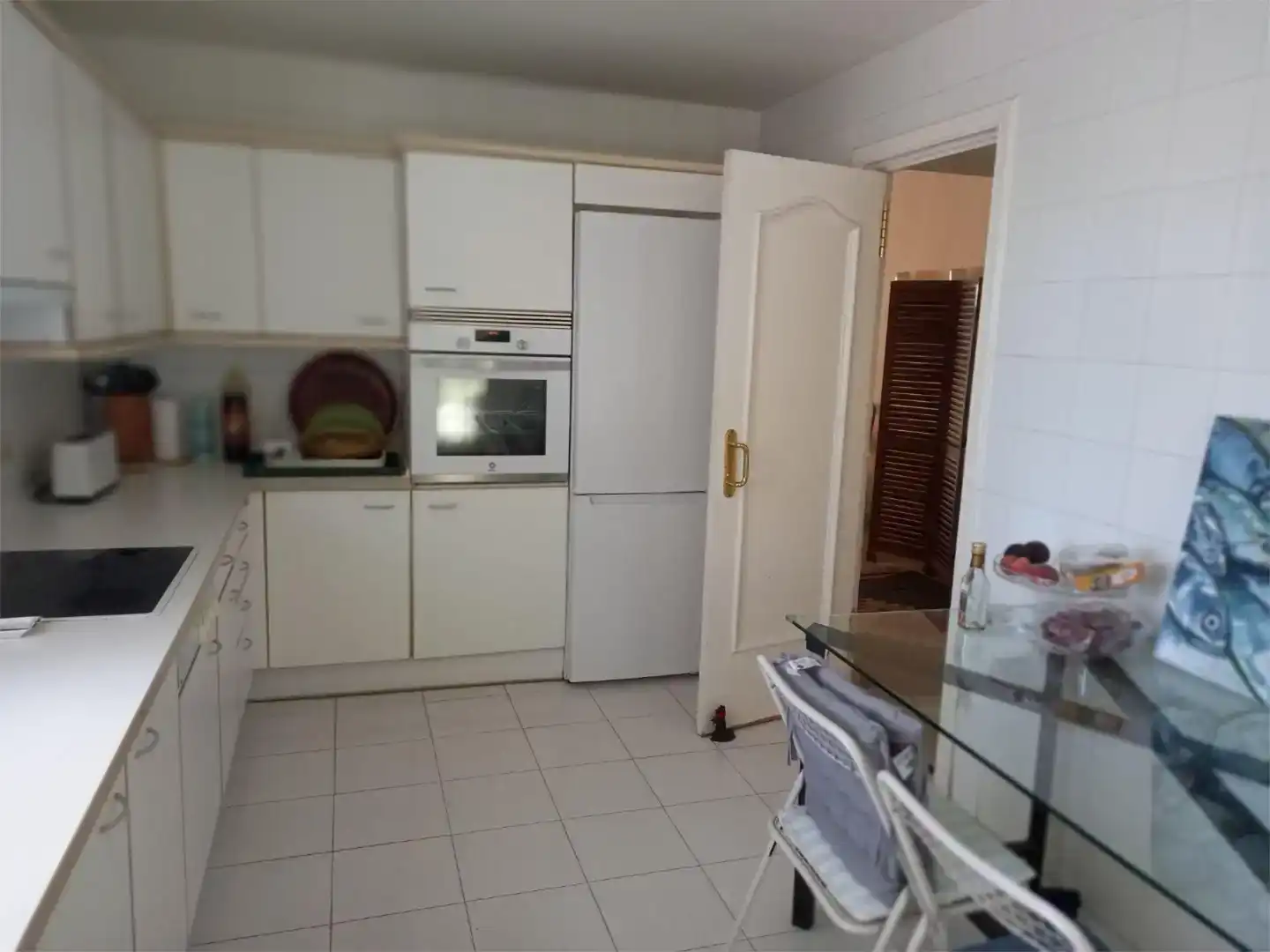 Cuina de Pis en venda en Estepona amb Aire condicionat, Jardí privat i Piscina
