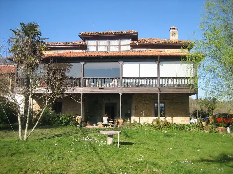 Casa con giardino in vendita a Parres
