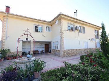 Villa à vendre à Monóvar  / Monòver
