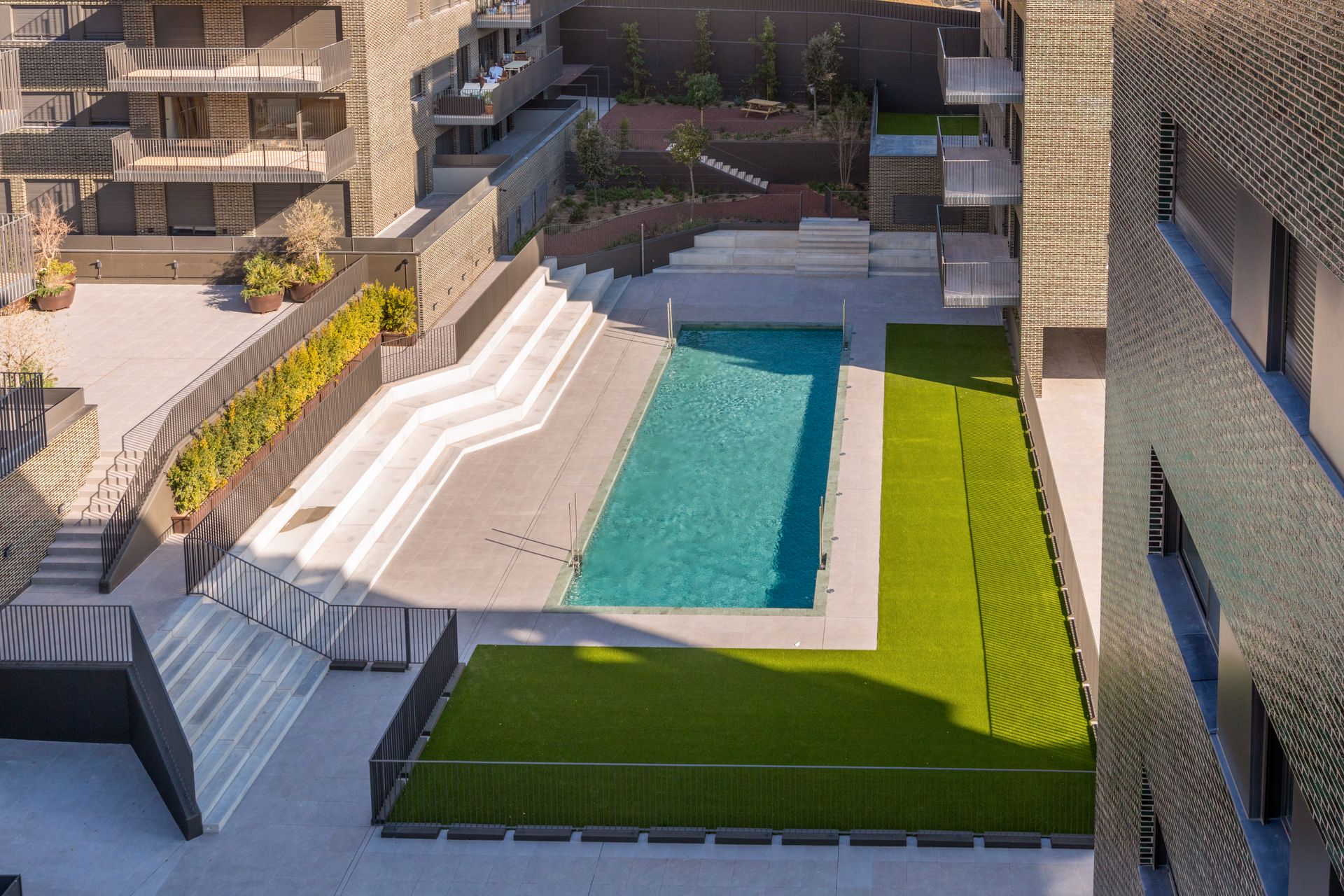 Swimming pool of Flat to rent in Esplugues de Llobregat  with Terrace, Storage room and Oven