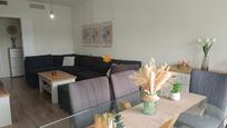 Living room of Flat for sale in Camas  with Air Conditioner, Heating and Private garden