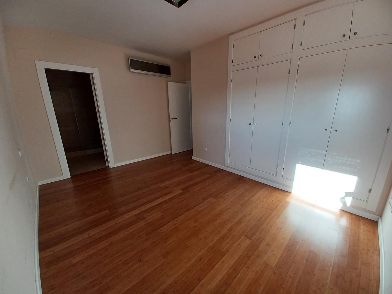 Bedroom of Flat for sale in La Roda  with Air Conditioner, Heating and Storage room