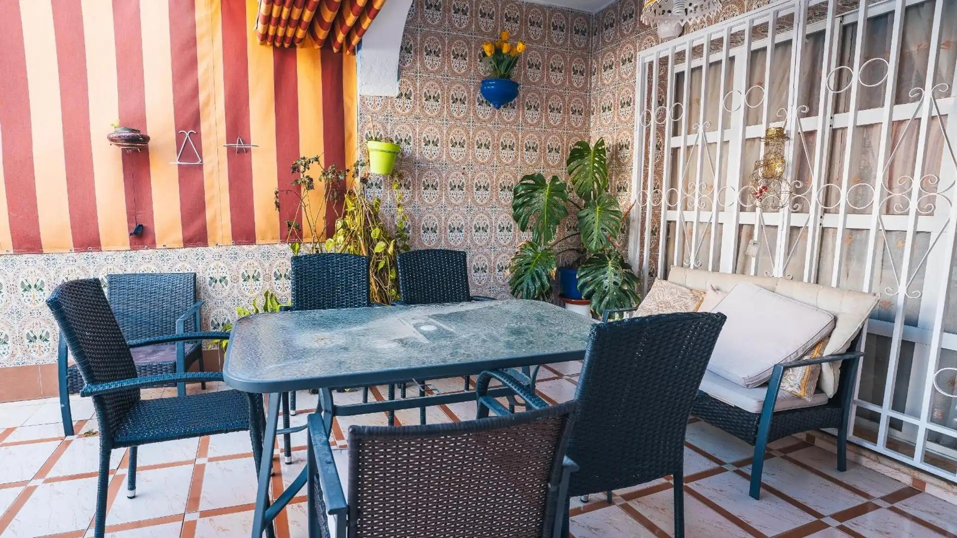 Single-family semi-detached for sale in Los Rios