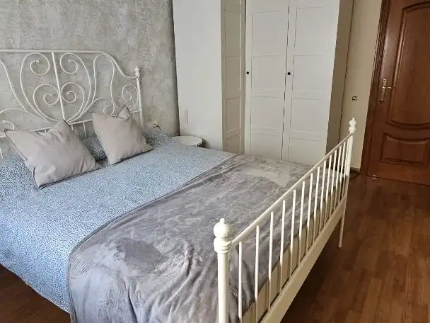 Habitación de Piso en venta en Santa Coloma de Gramenet con Aire acondicionado, Terraza y Balcón
