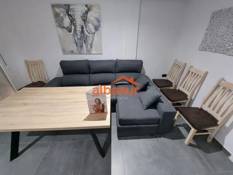 Sala de estar de Piso de alquiler en Córdoba con Aire acondicionado, Terraza y Amueblado