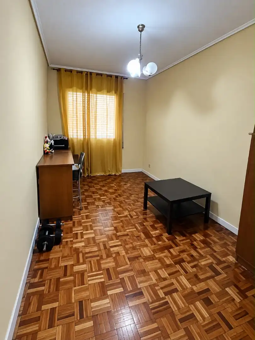 Piso en venta en Mondéjar con Calefacción, Terraza y Amueblado