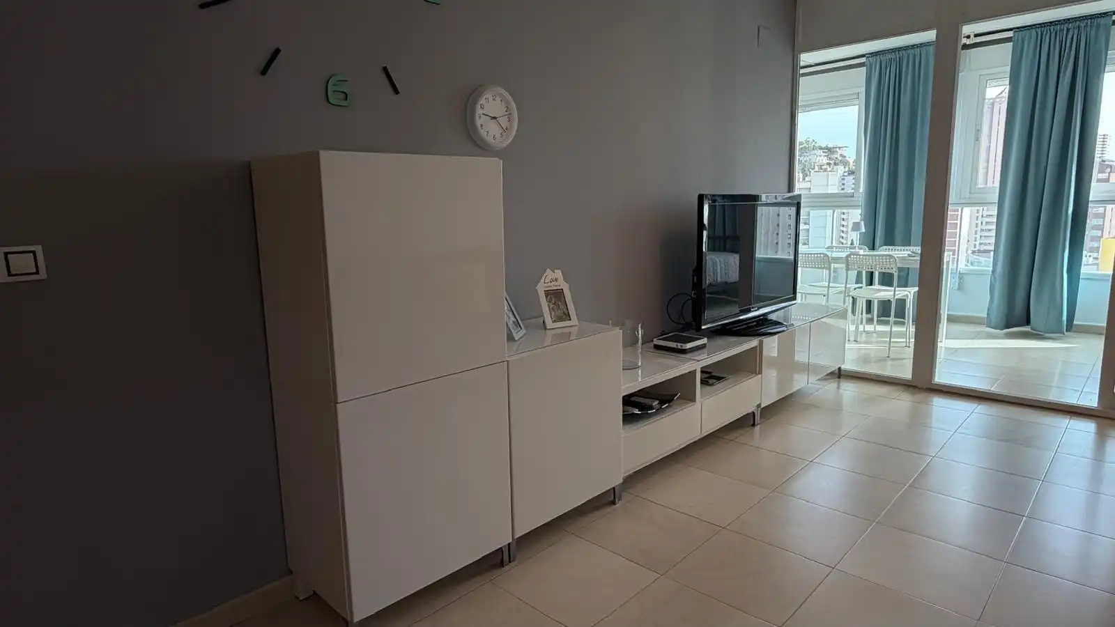 Living room of Apartments for rent in Benidorm  with Air Conditioner, Balcony and Community pool