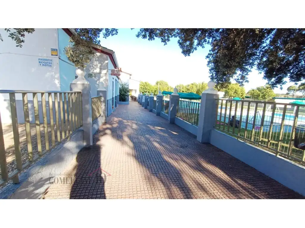 Vista exterior de Casa o xalet en venda en Badajoz