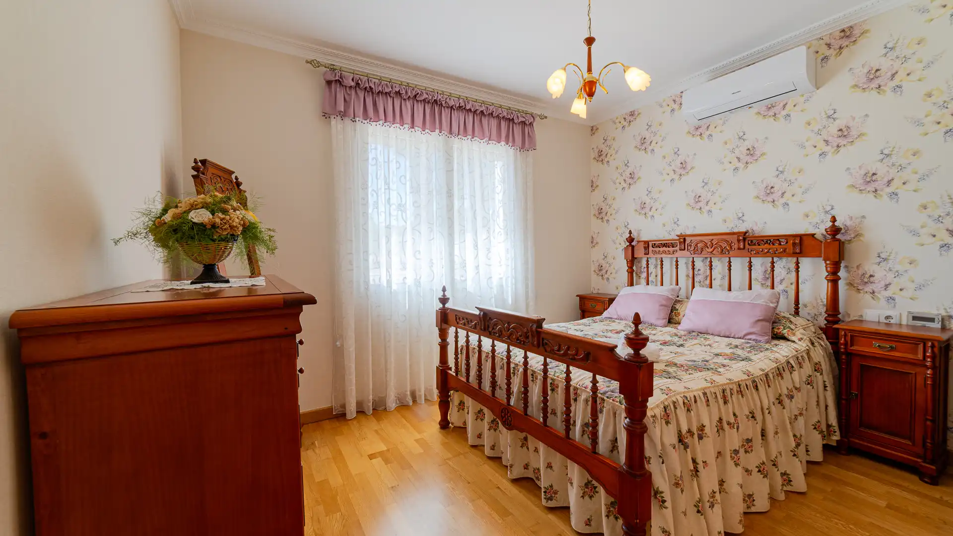 Habitación de Casa o chalet en venta en Pilar de la Horadada con Aire acondicionado, Calefacción y Jardín privado