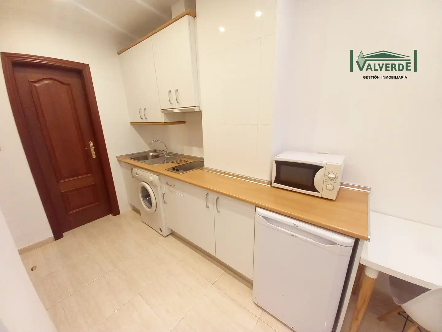 Wohnung zur Miete in Calle Puentezuelas, Centro - Sagrario