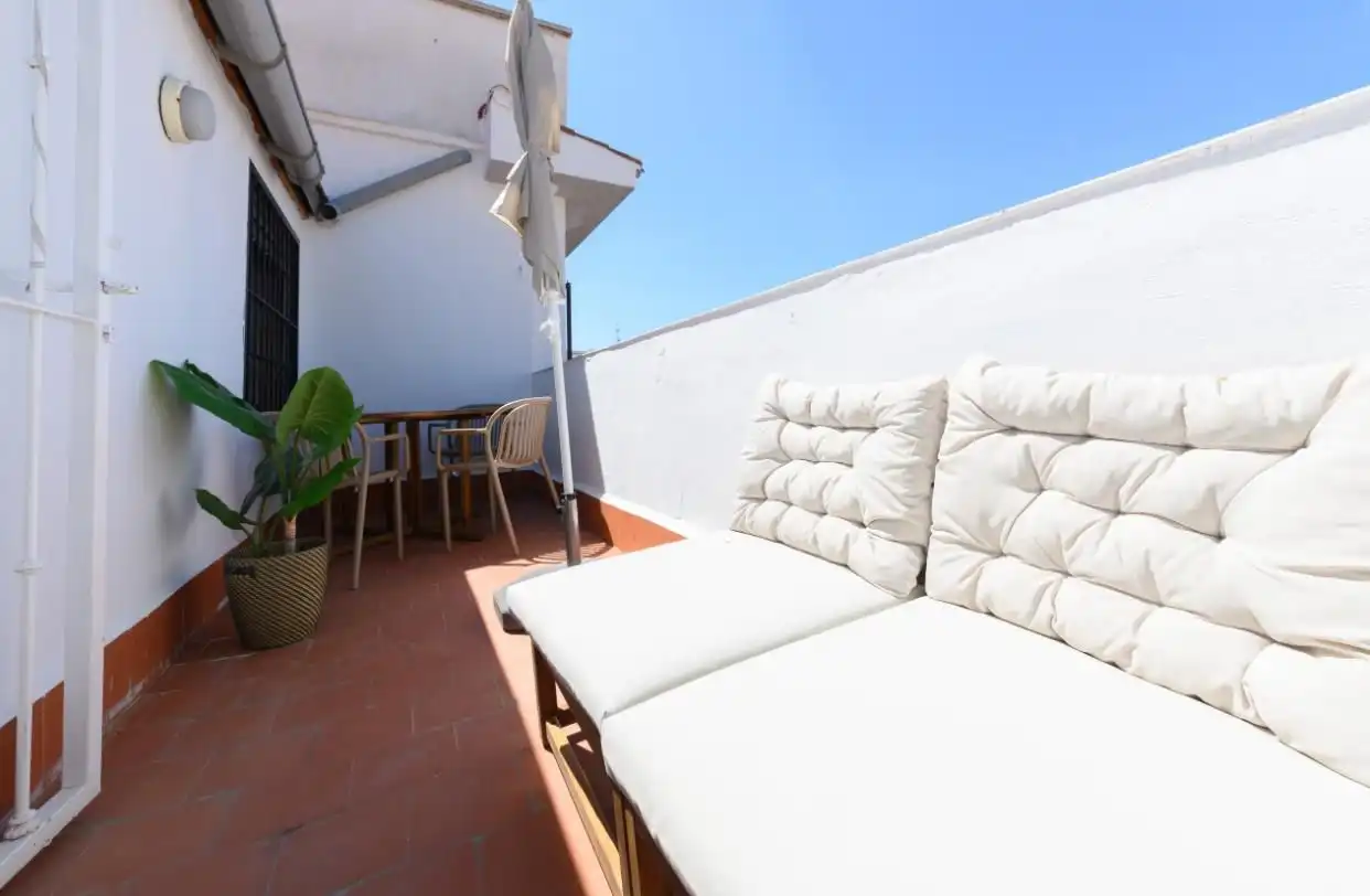 Terraza de Ático de alquiler en  Madrid Capital con Aire acondicionado, Calefacción y Parquet