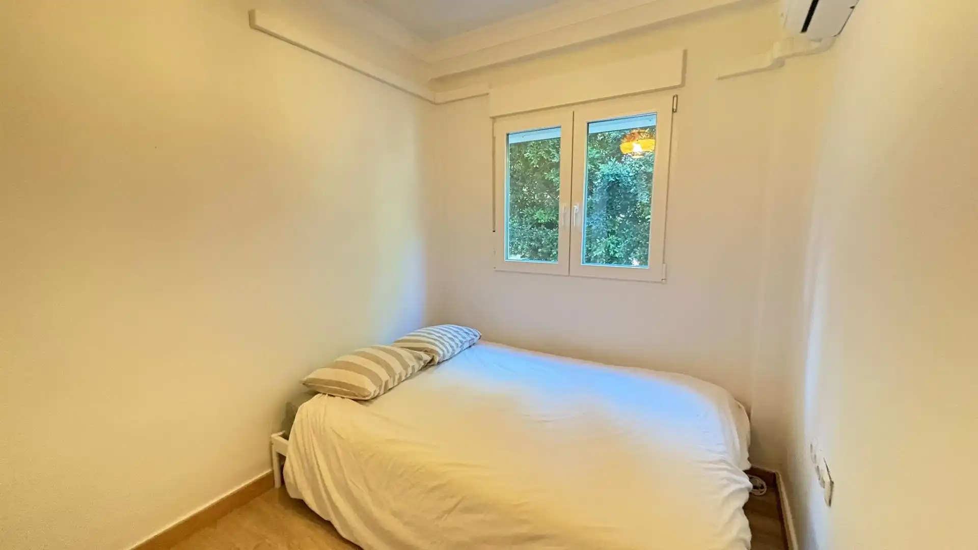 Habitación de Piso en venta en Málaga con Aire acondicionado, Amueblado y Balcón