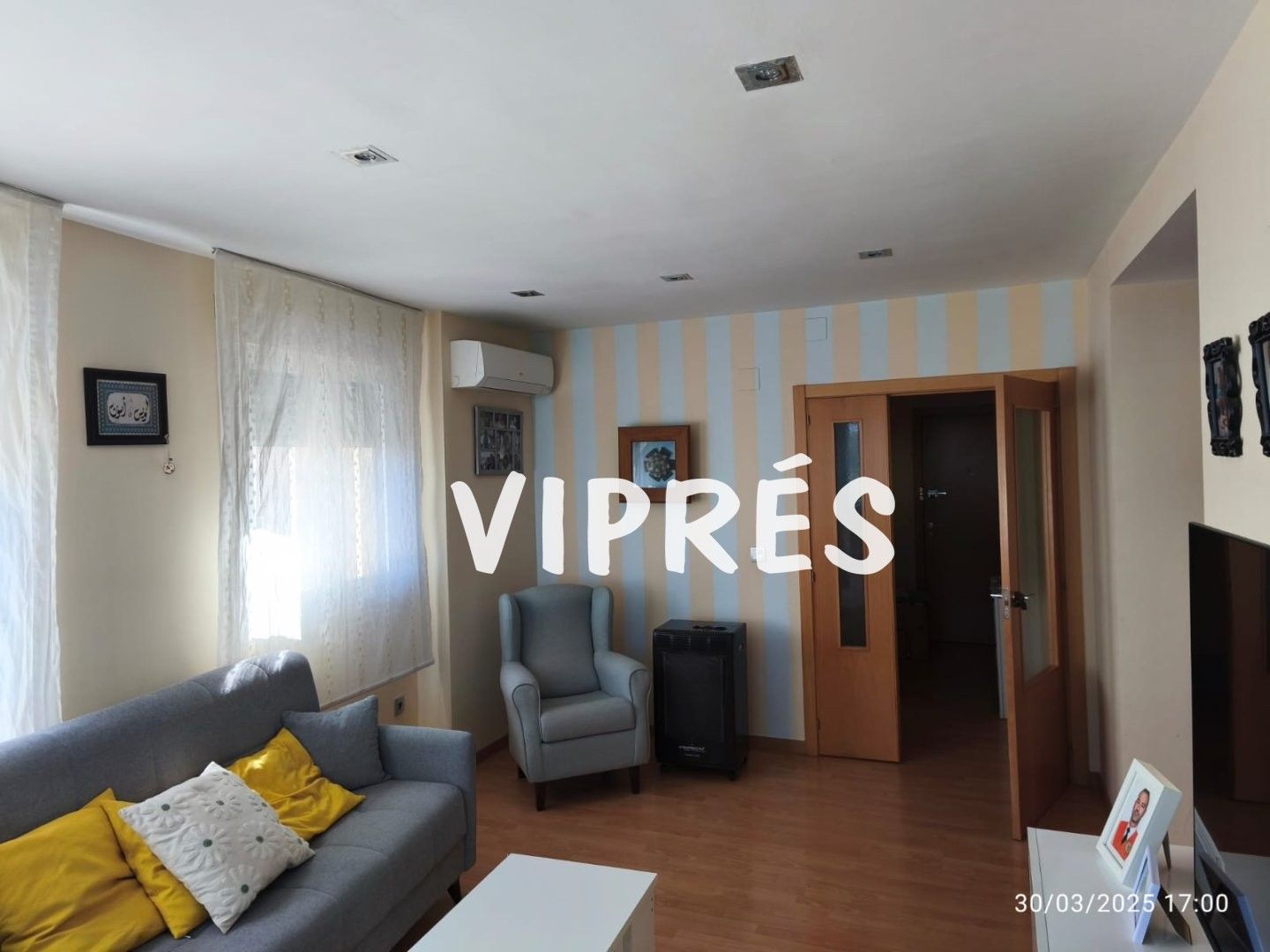 Living room of Flat for sale in Cáceres Capital  with Air Conditioner