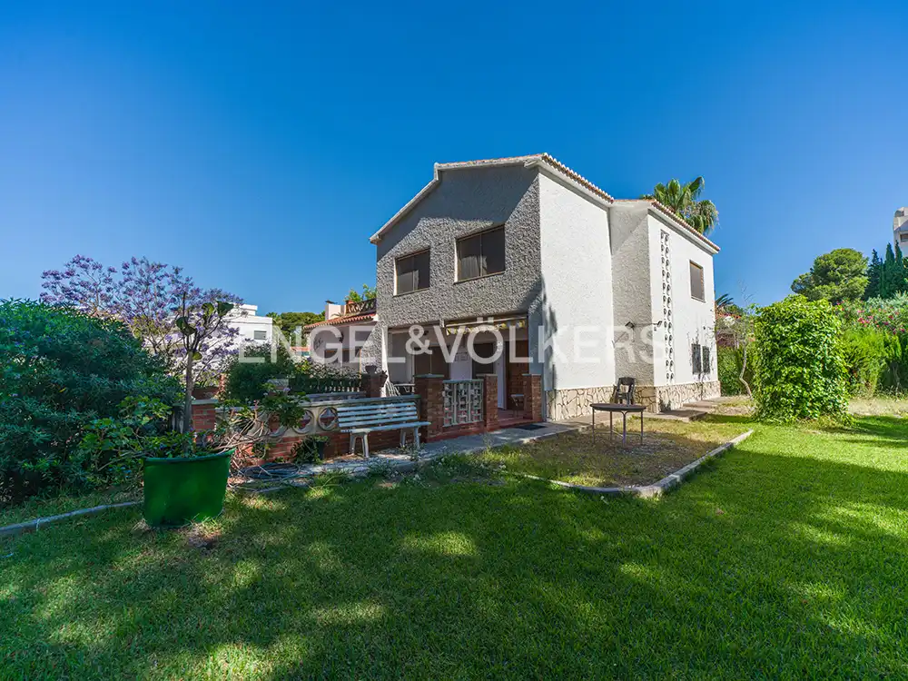 Exterior view of Houses for sale in El Campello  with Heating, Private garden and Terrace