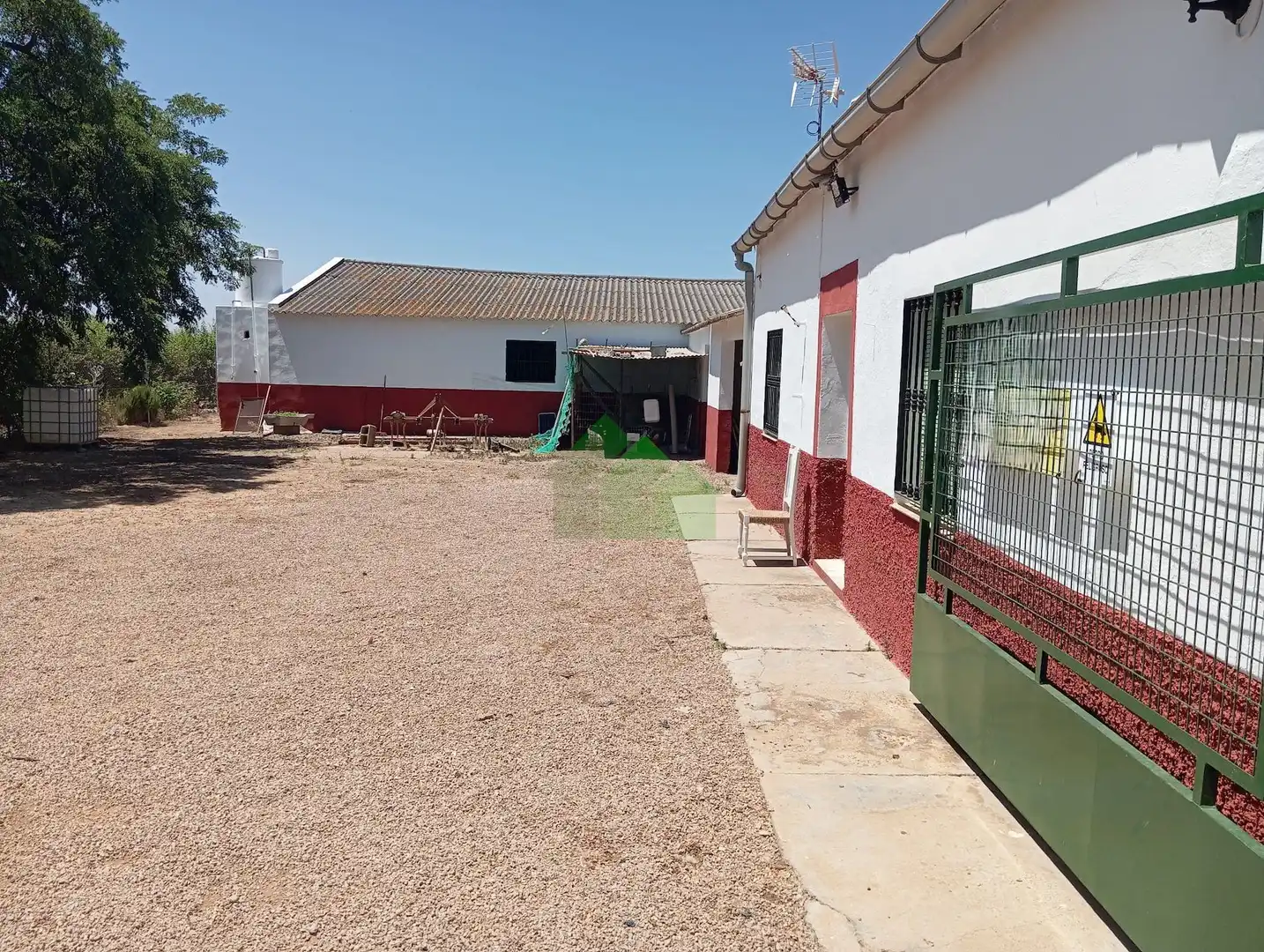 Vista exterior de Casa o chalet en venta en Montijo con Aire acondicionado, Trastero y TV