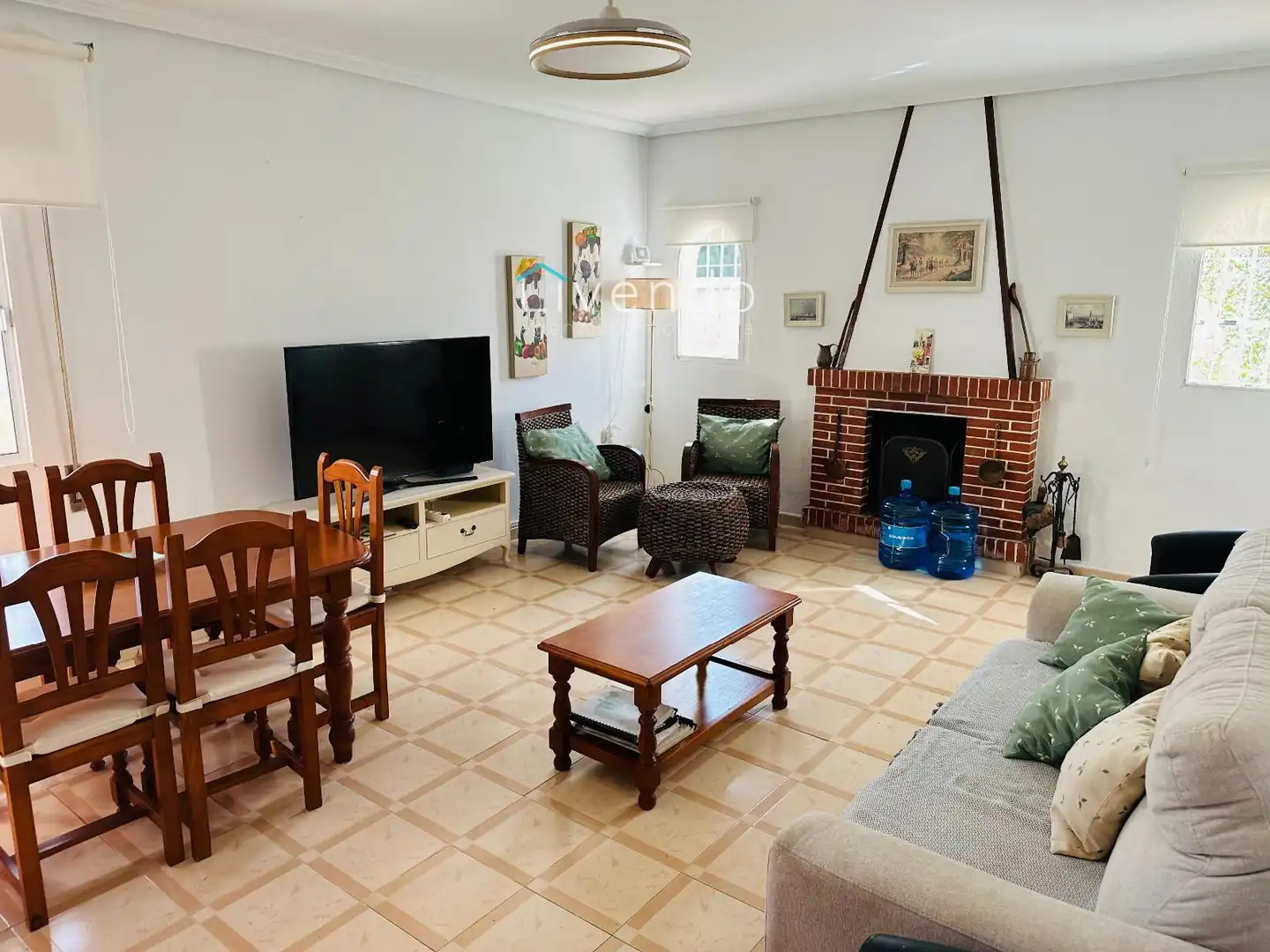 Sala de estar de Casa o chalet en venta en Chiclana de la Frontera con Piscina y Alarma