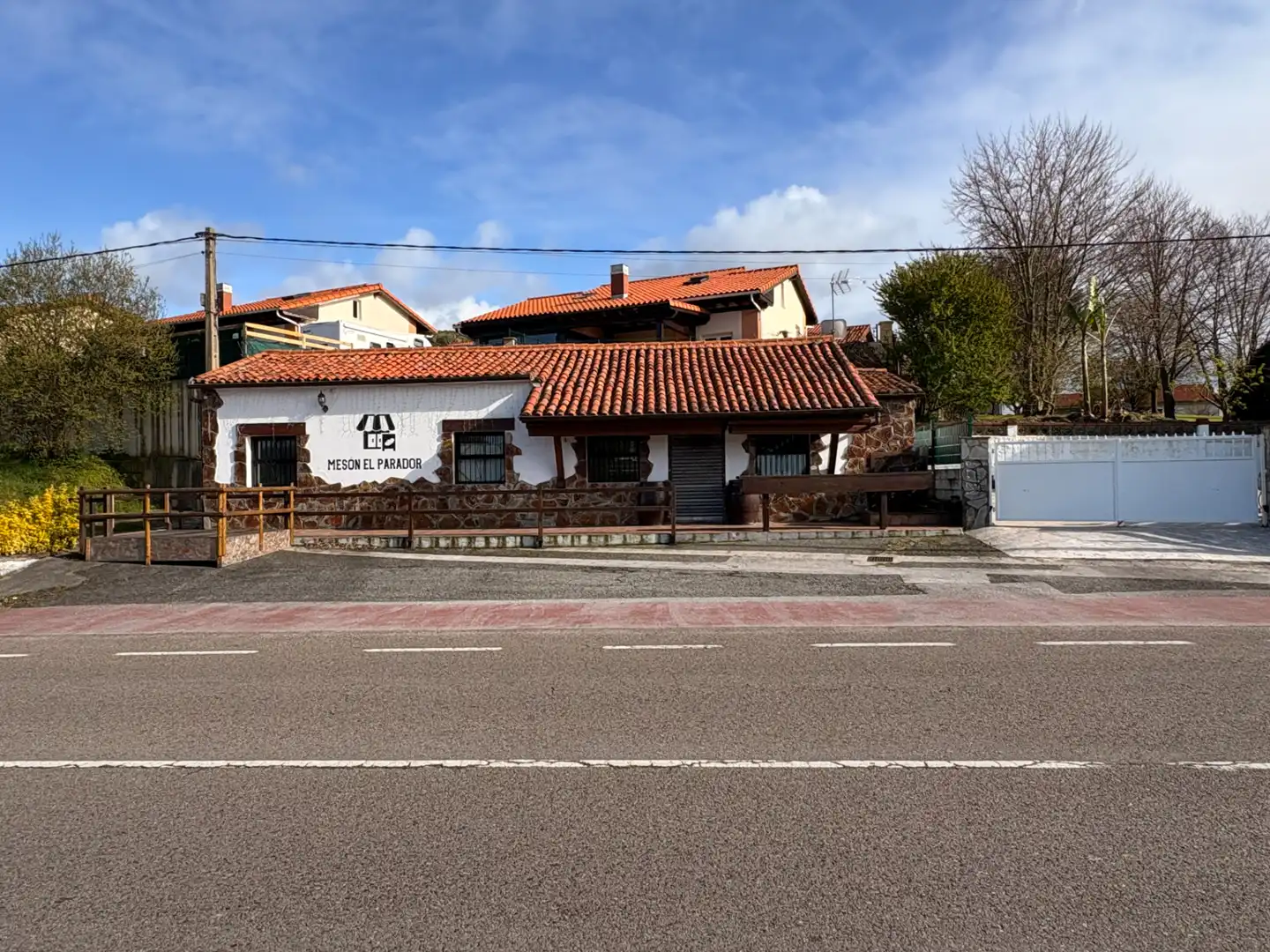 Local en venda en Suances amb Terrassa i Moblat