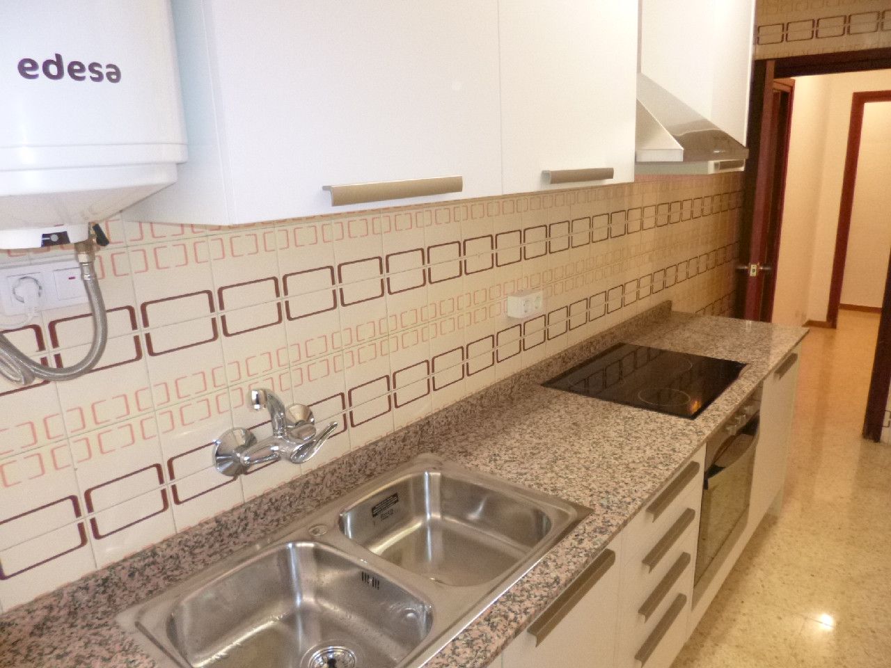 Cuina de Pis en venda en Tortosa amb Terrassa