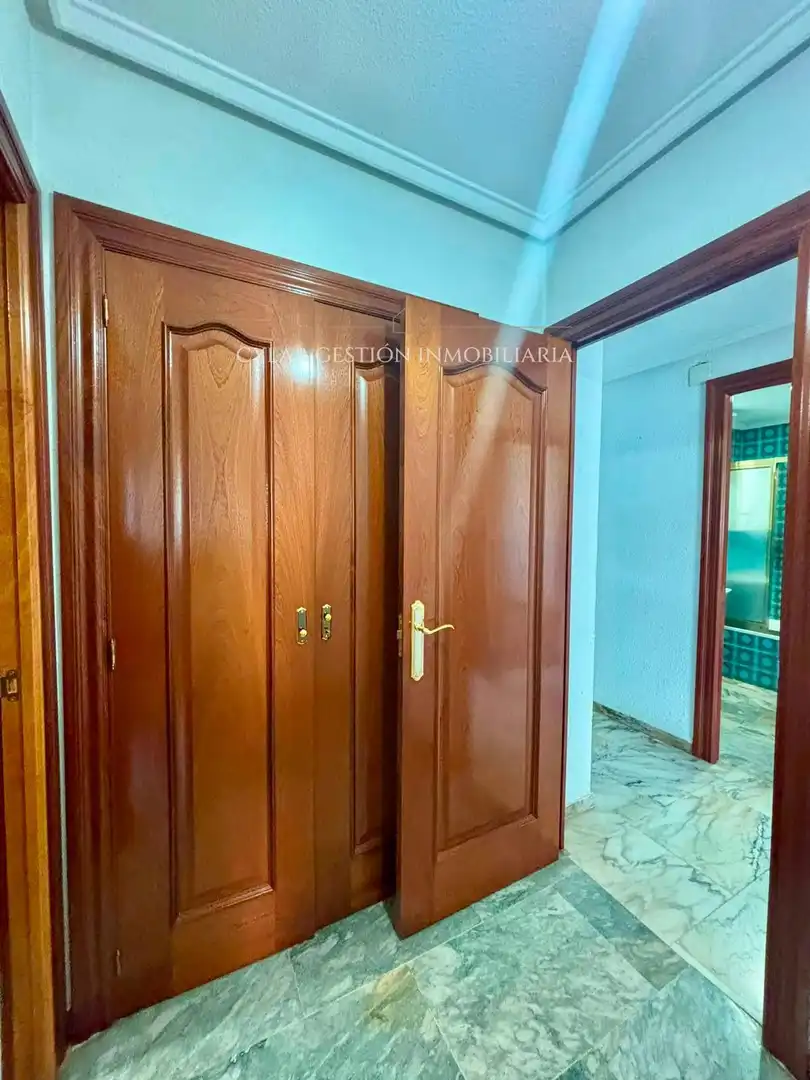 Habitación de Piso en venta en Salamanca con Calefacción, Terraza y Piscina