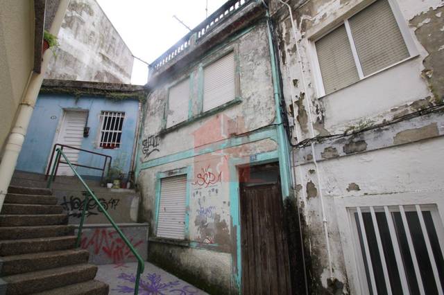 Casa-chalet en Venta en Cangas pueblo