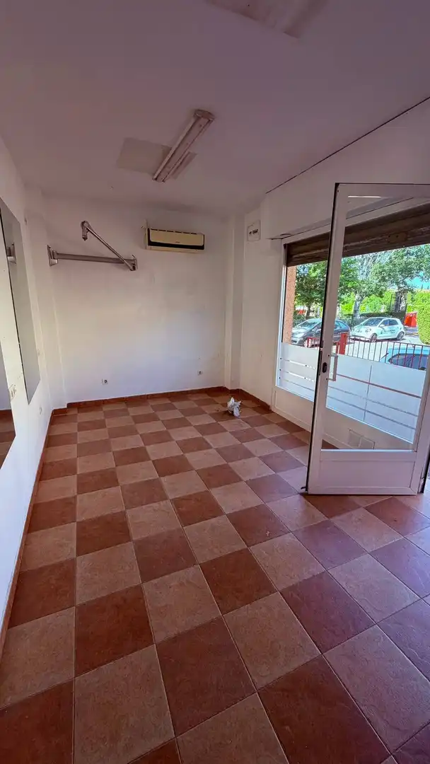 Local comercial en alquiler en Atarfe, imagen 4