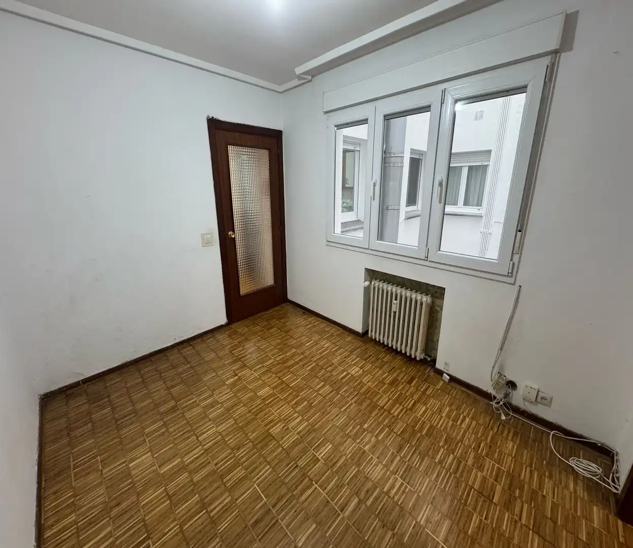 Habitación de Piso en venta en Gijón  con Calefacción y Parquet