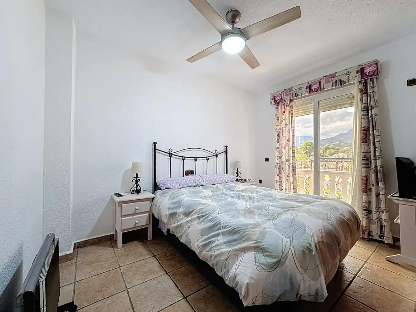 Habitación de Casa o chalet en venta en La Nucia con Aire acondicionado, Jardín privado y Terraza