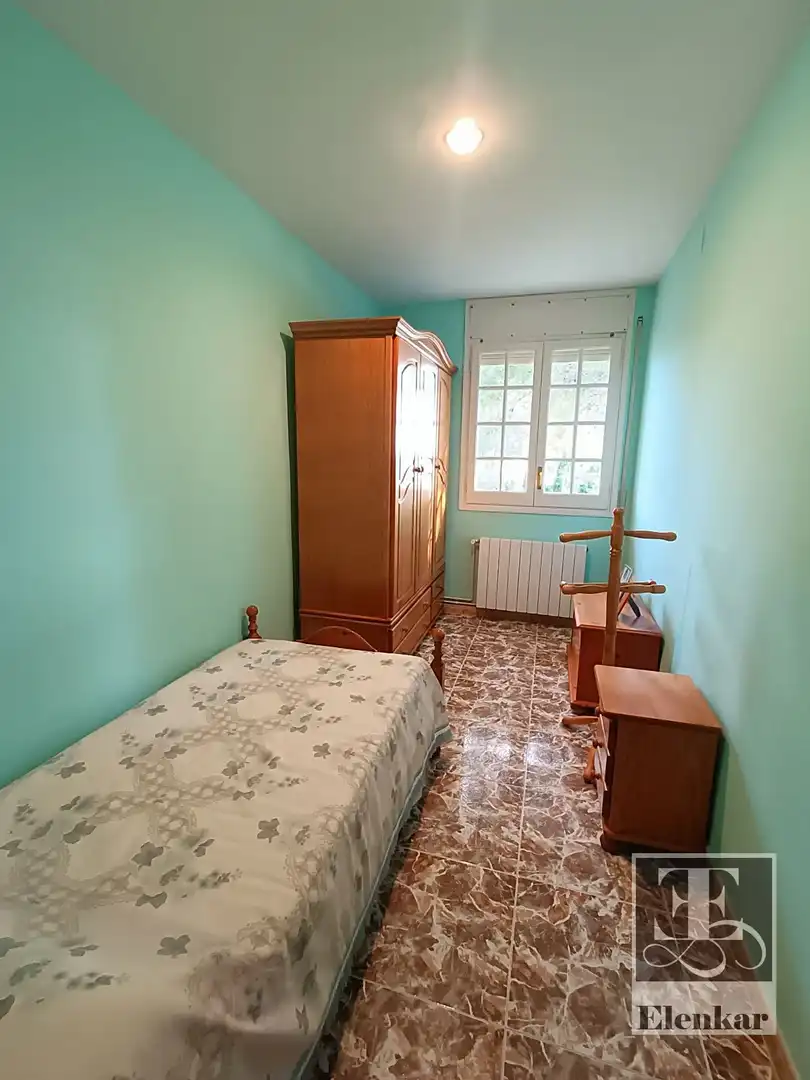 Dormitori de Casa o xalet en venda en El Vendrell amb Calefacció, Jardí privat i Terrassa