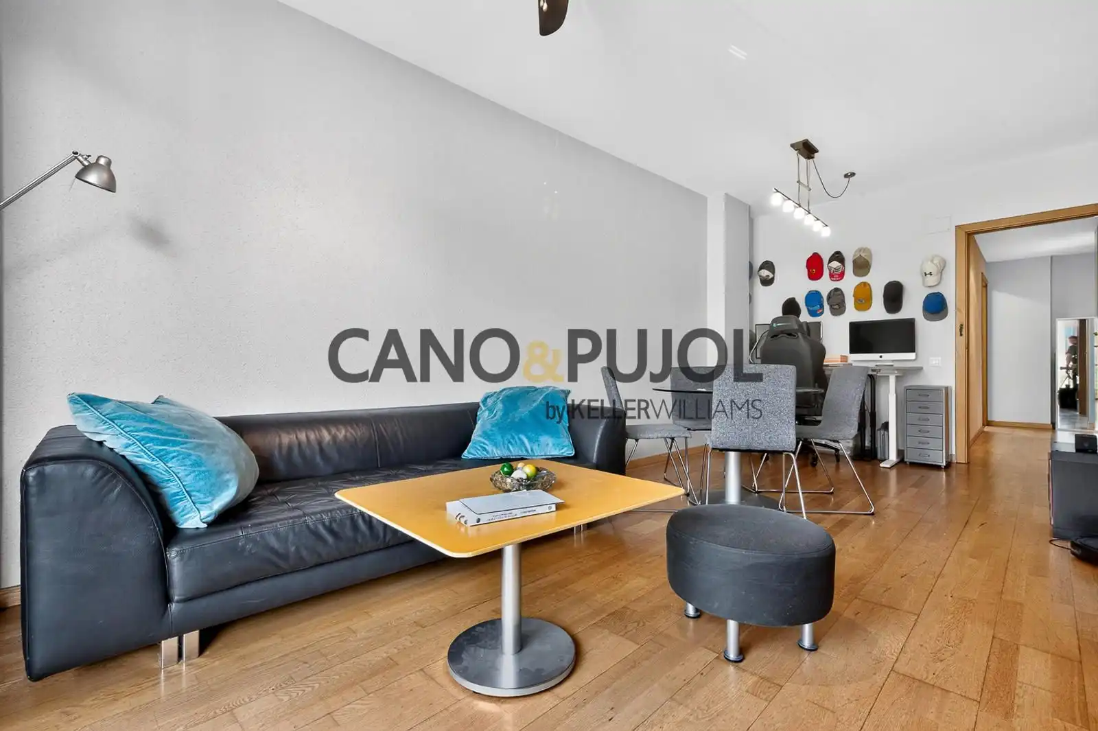 Sala de estar de Piso en venta en Rubí con Calefacción y Terraza