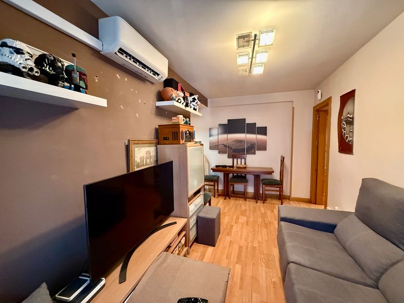 Living room of Flat for sale in  Madrid Capital  with Air Conditioner and Terrace