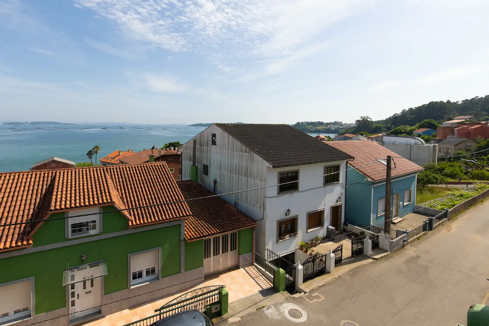 Vista exterior de Casa o xalet en venda en A Pobra do Caramiñal amb Calefacció, Jardí privat i Parquet