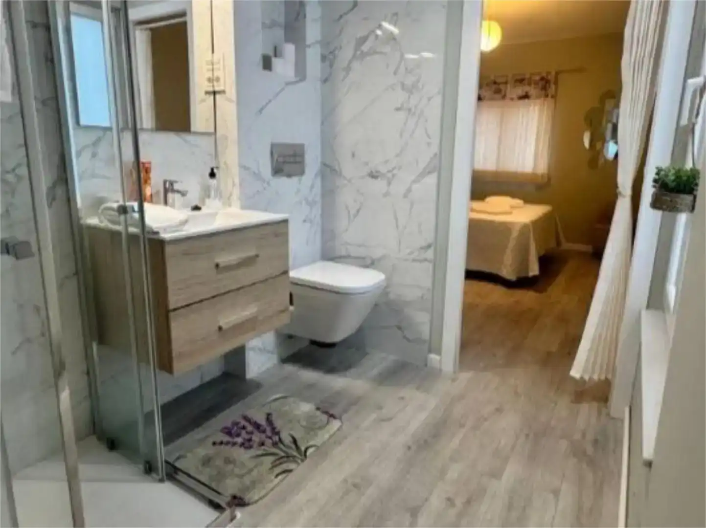 Badezimmer von Wohnungen zur Miete in Foz