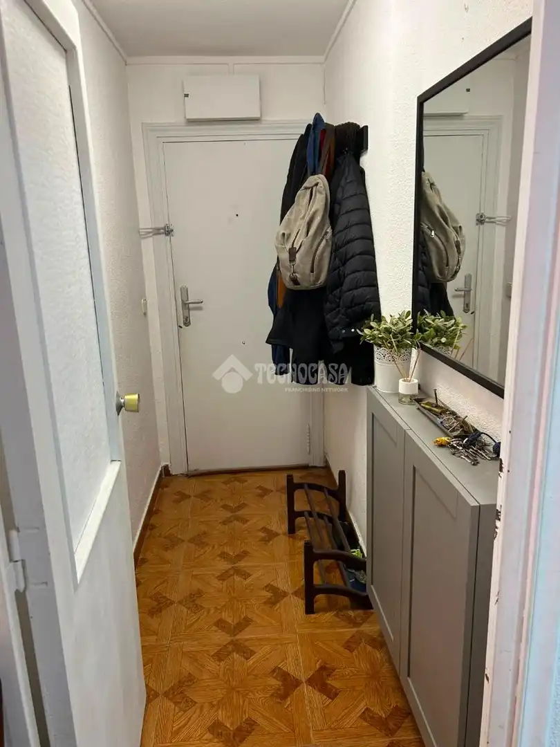 Flat for sale in Madrid  with Air Conditioner