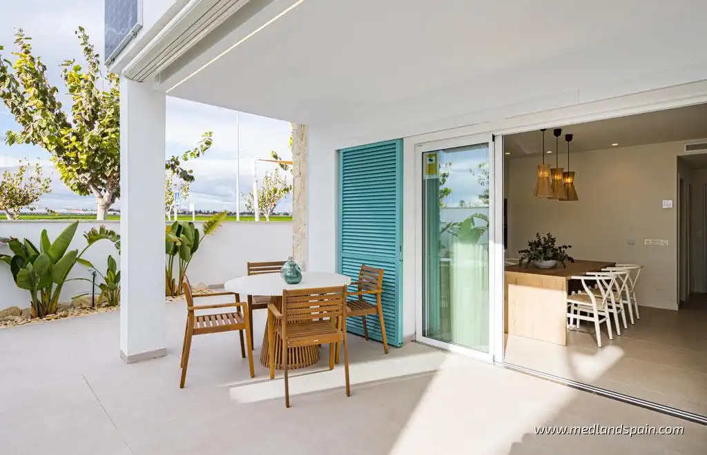 Terraza de Apartamento en venta en Pilar de la Horadada con Terraza y Piscina comunitaria