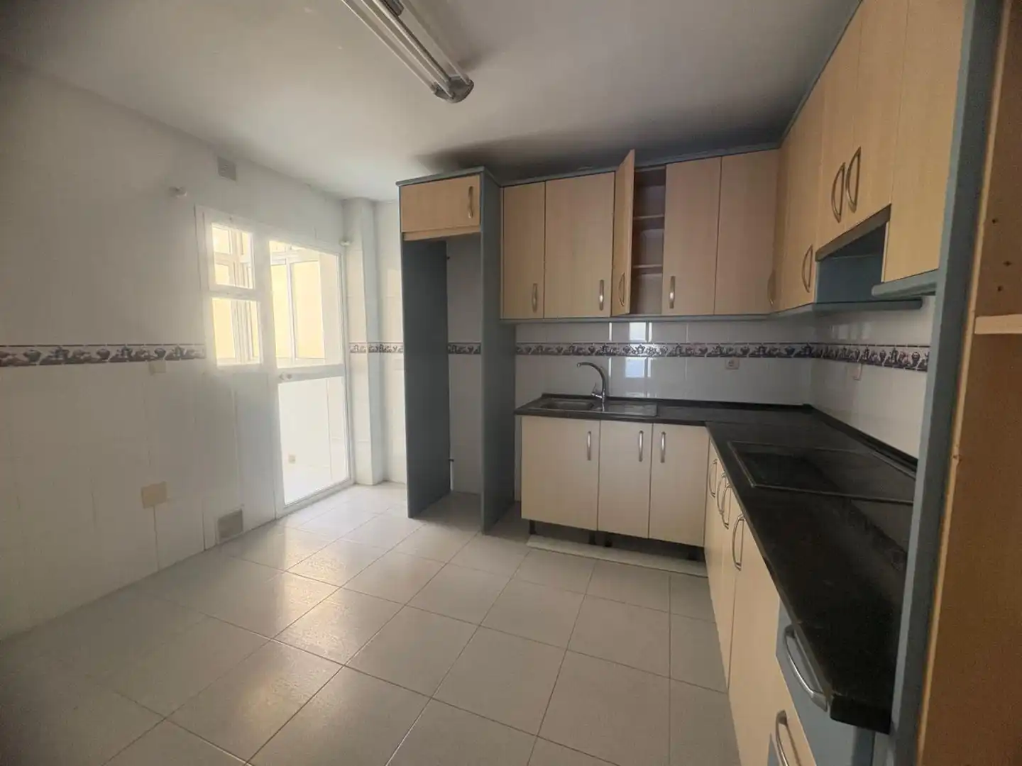 Cocina de Piso en venta en Torremolinos con Calefacción, Terraza y Trastero