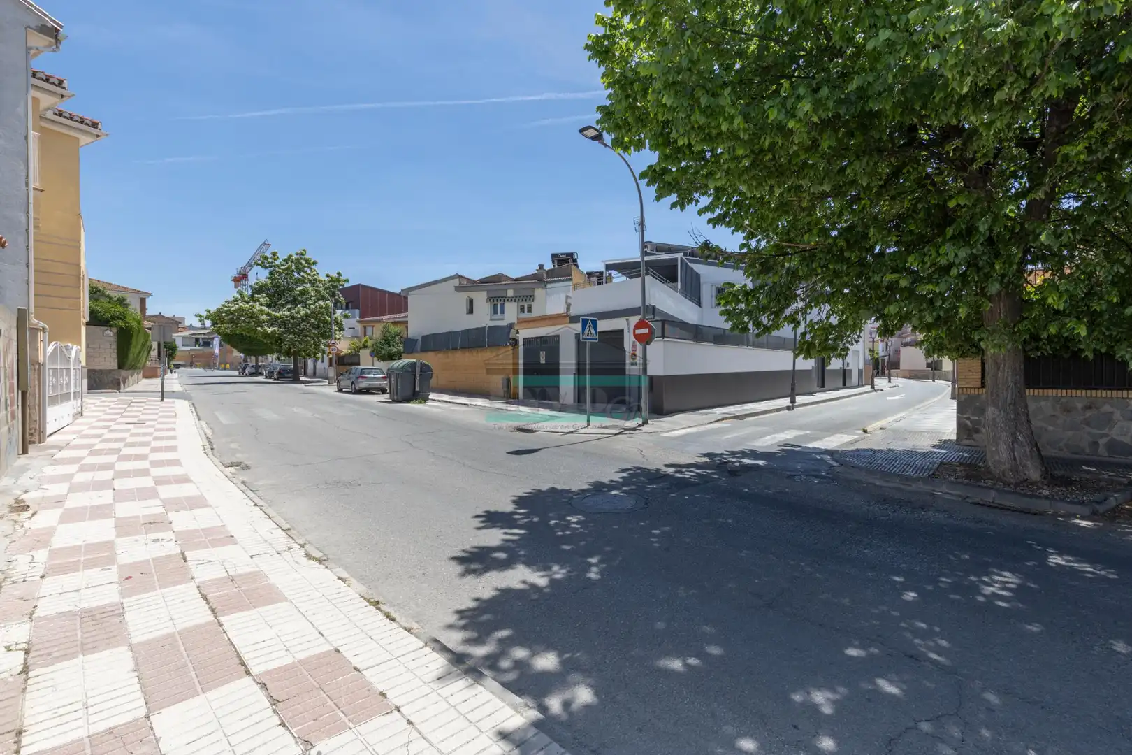 Vista exterior de Casa adosada en venda en Maracena amb Aire condicionat, Calefacció i Jardí privat