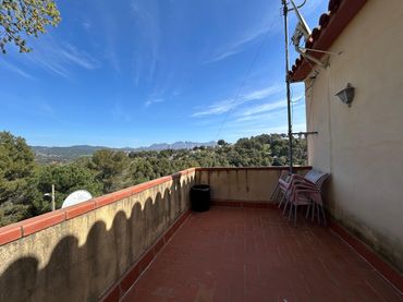 Detached house with balcony for sale in Piera