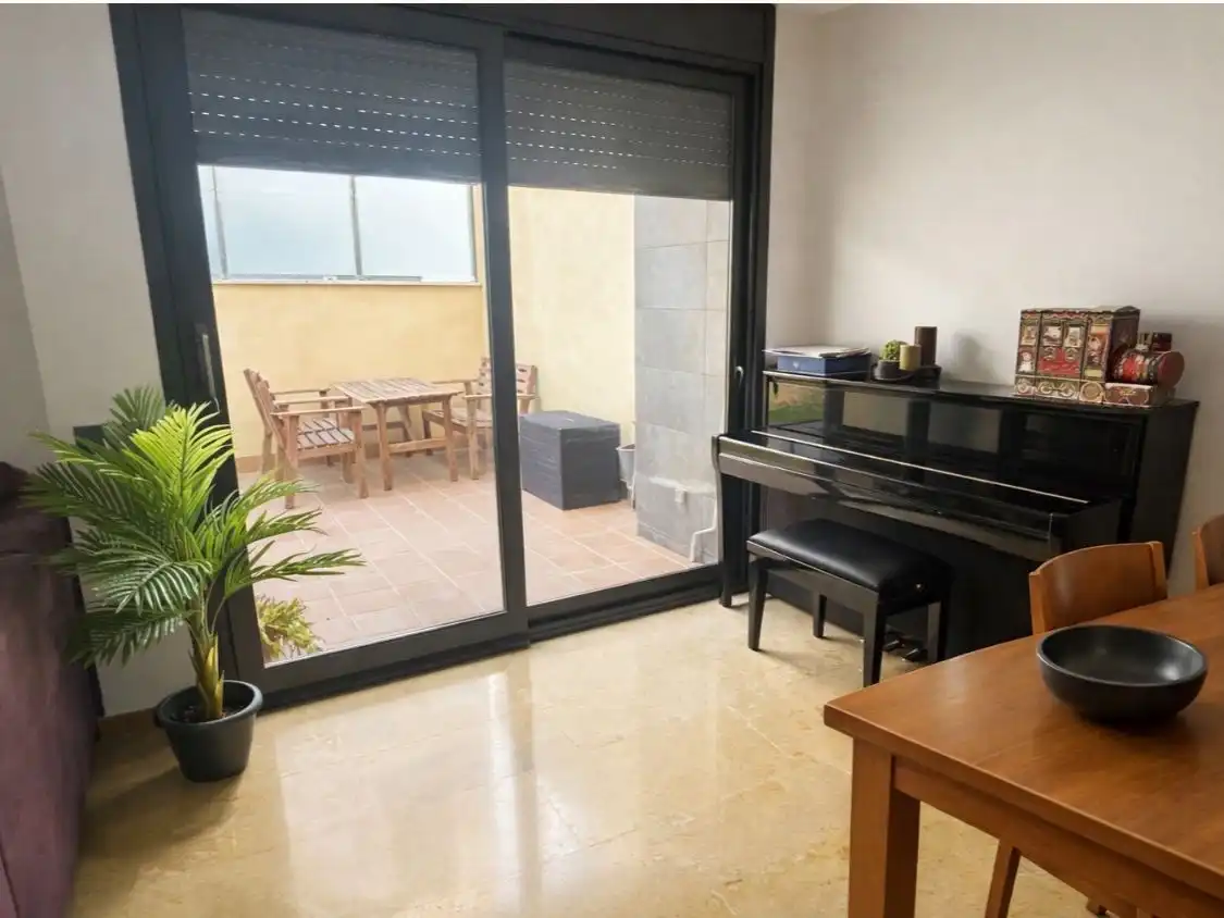 Reihenhaus mit Pool zum Verkauf in Carrer Mossèn Cinto Verdaguer 10, imagen 5