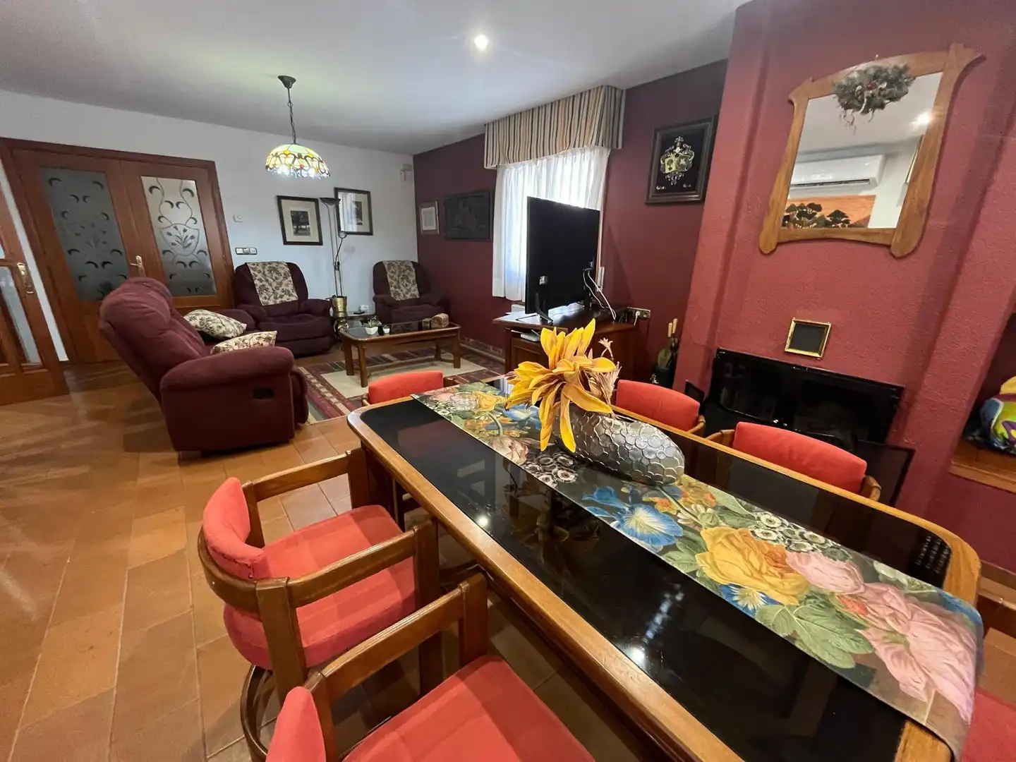 Sala d'estar de Casa o xalet en venda en Almansa amb Aire condicionat, Calefacció i Jardí privat